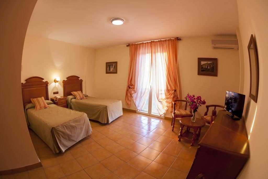 Hotel Paraje La Lambra روس المظهر الخارجي الصورة